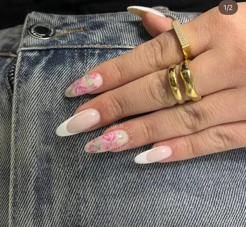 Nail’s Bisou