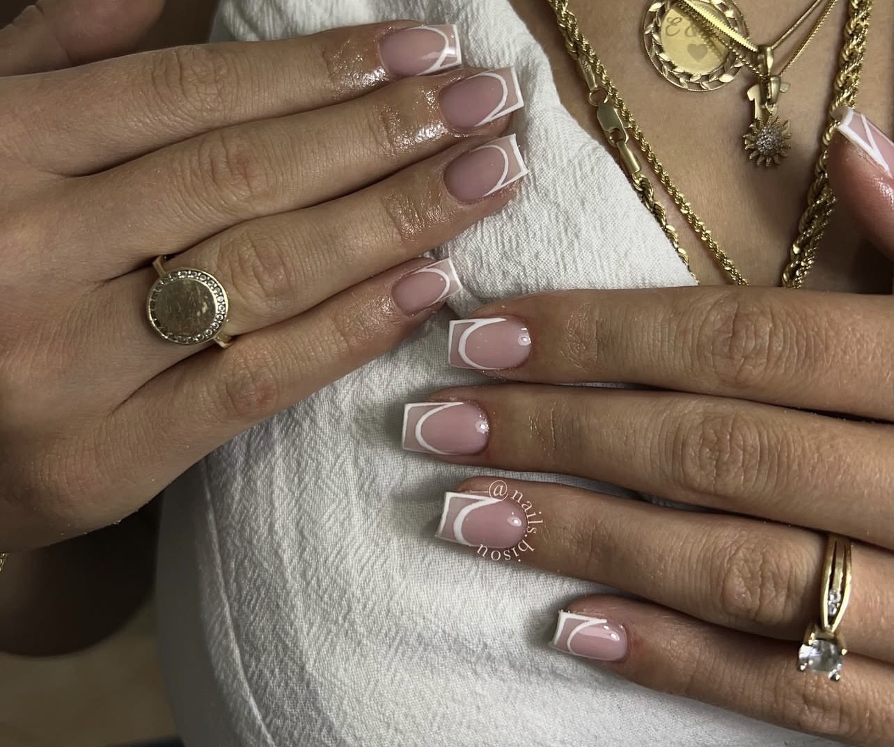 Nail’s Bisou
