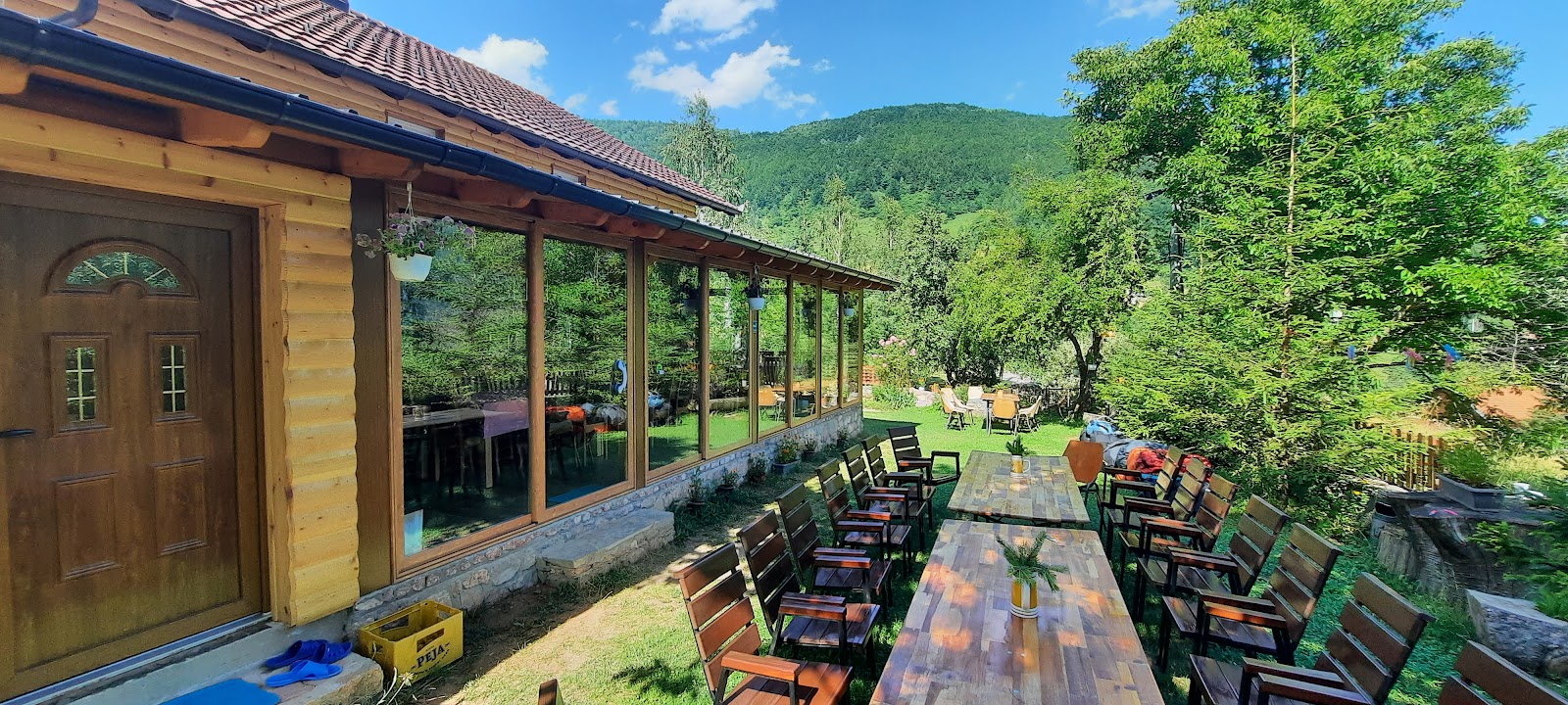 GUESTHOUSE SHQIPONJA