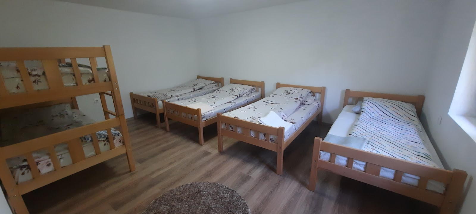 GUESTHOUSE SHQIPONJA