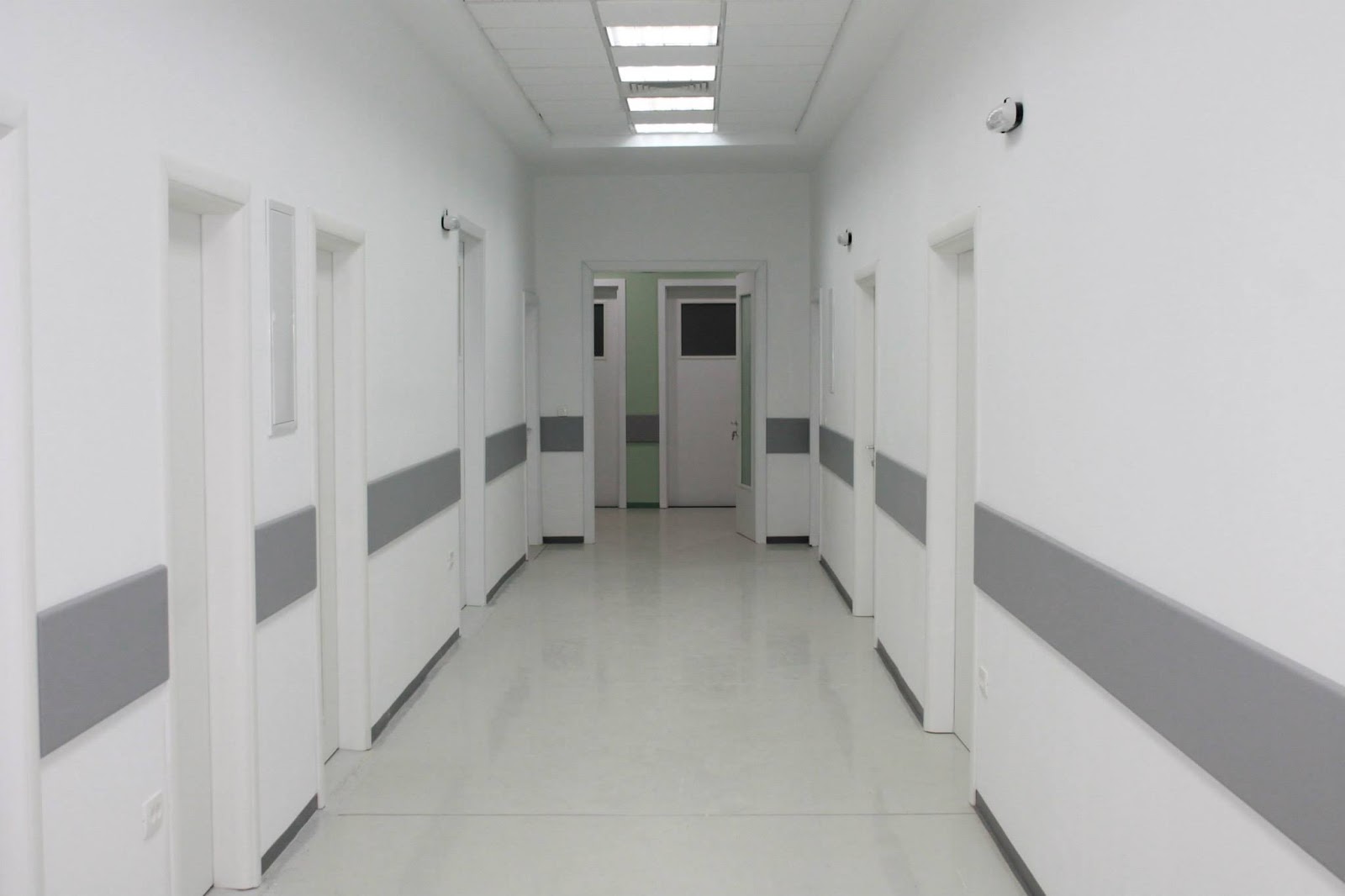 International Hospital Pejë