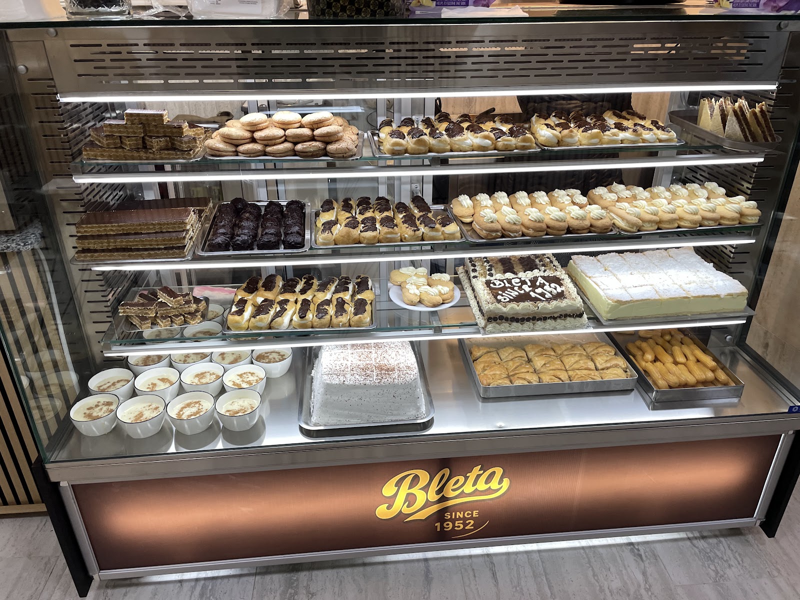 Bleta Ëmbëltore, Pastry