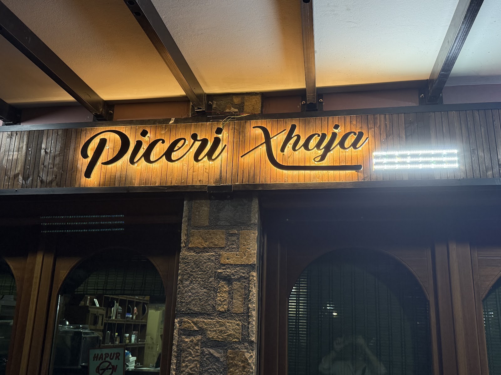Pizzeri Xhaja