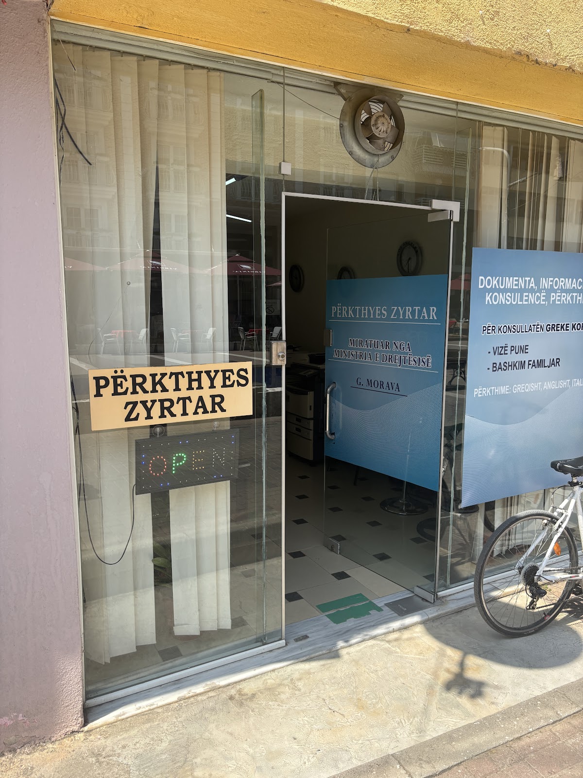 Agjenci/Zyre Perkthyes ne Pogradec - Përkthime për në Konsullatë "Genci Morava", Albania