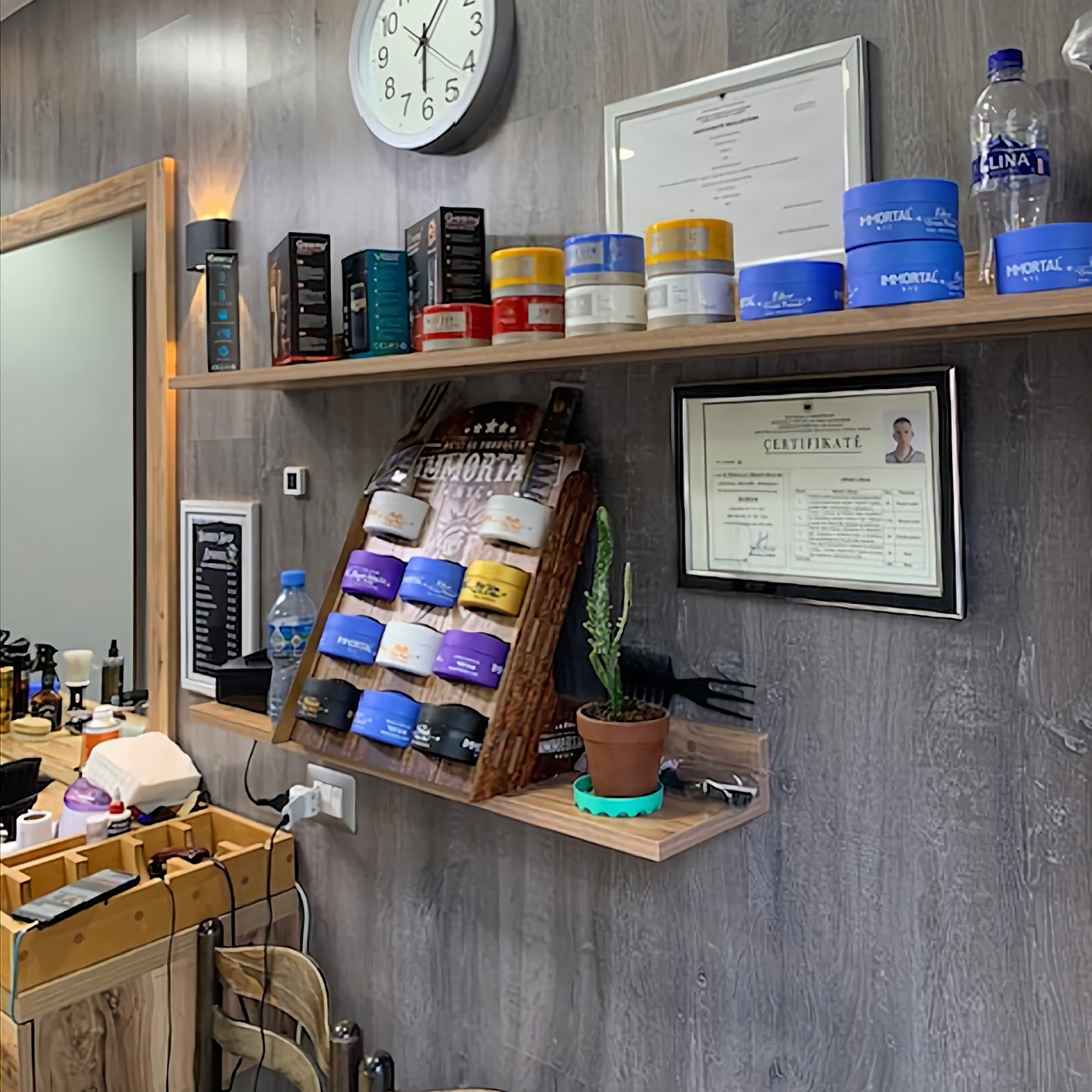 Barber Shop - Emanuel