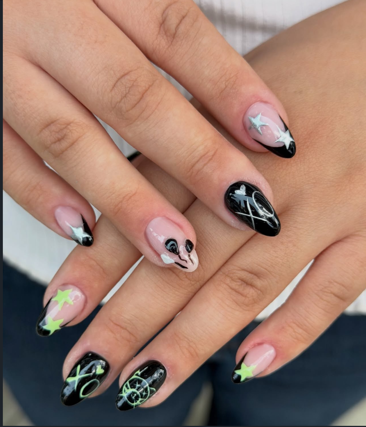 L Nails Art