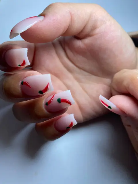 L Nails Art