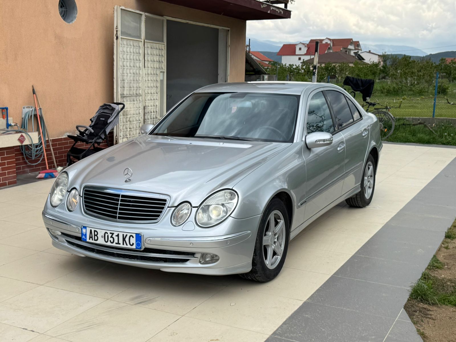 Makina me Qera Pogradec