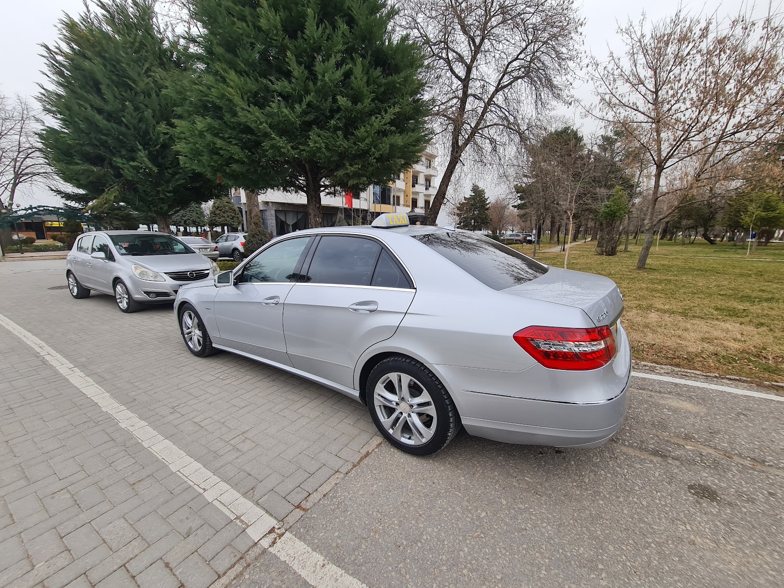 Taxi Pogradec Gezim