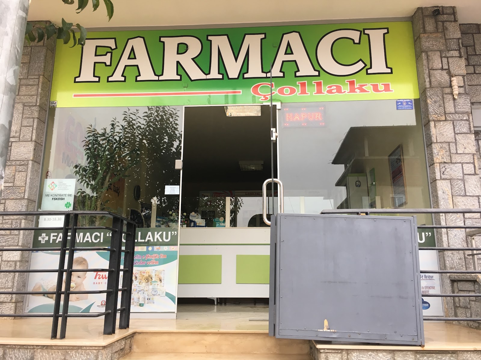 Farmaci Çollaku
