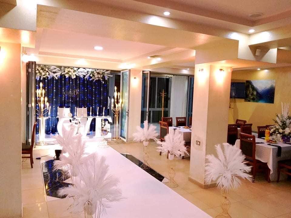 Bar restorant hotel Istanbul(Kloen)