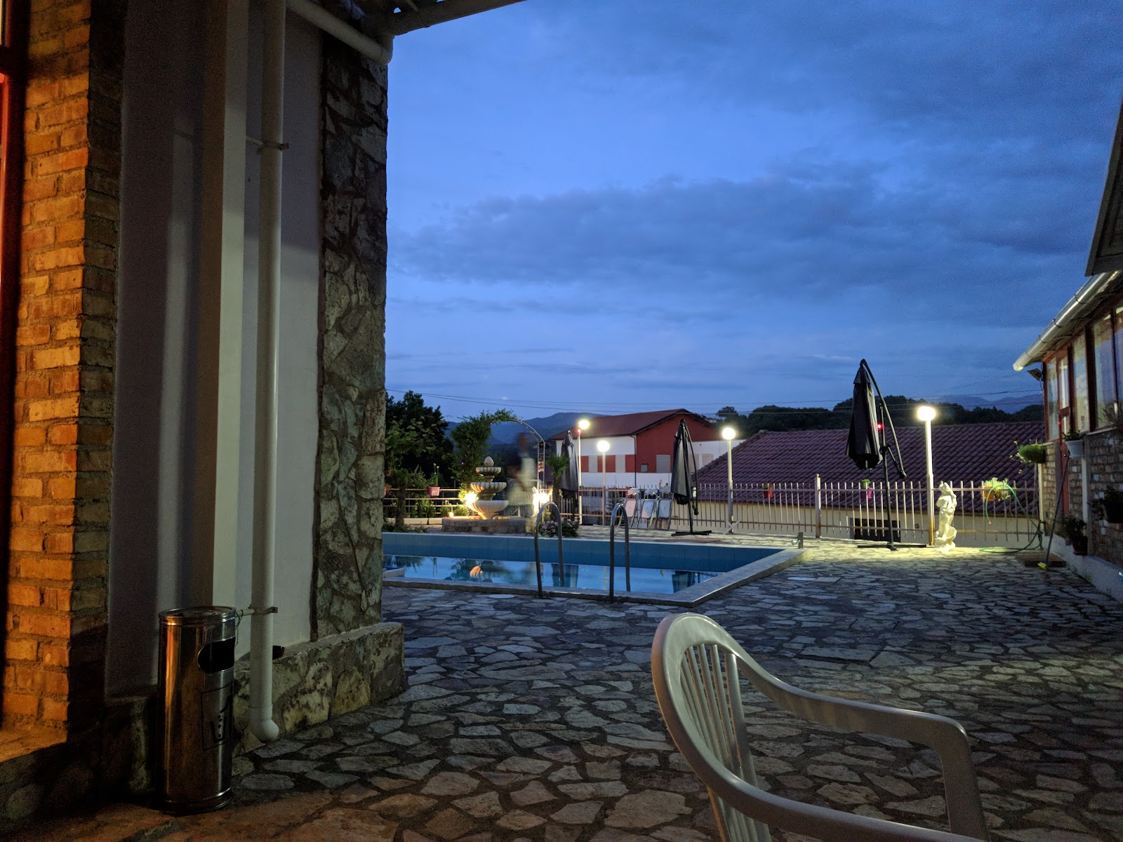 VILA LIVIO Rrëshen Mirditë (guest house)
