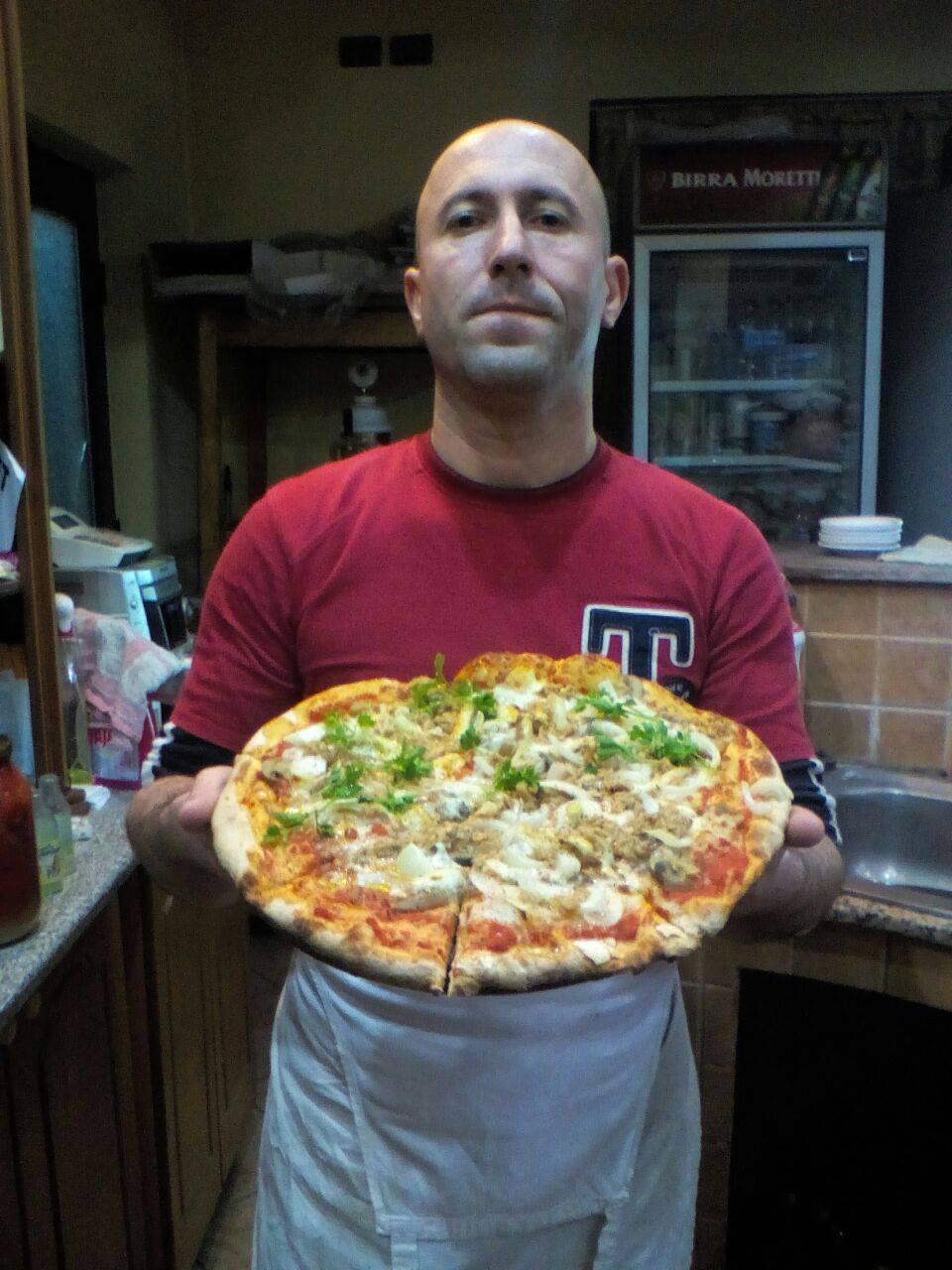 PIZZERIA & INTERNET POINT "FREIND"