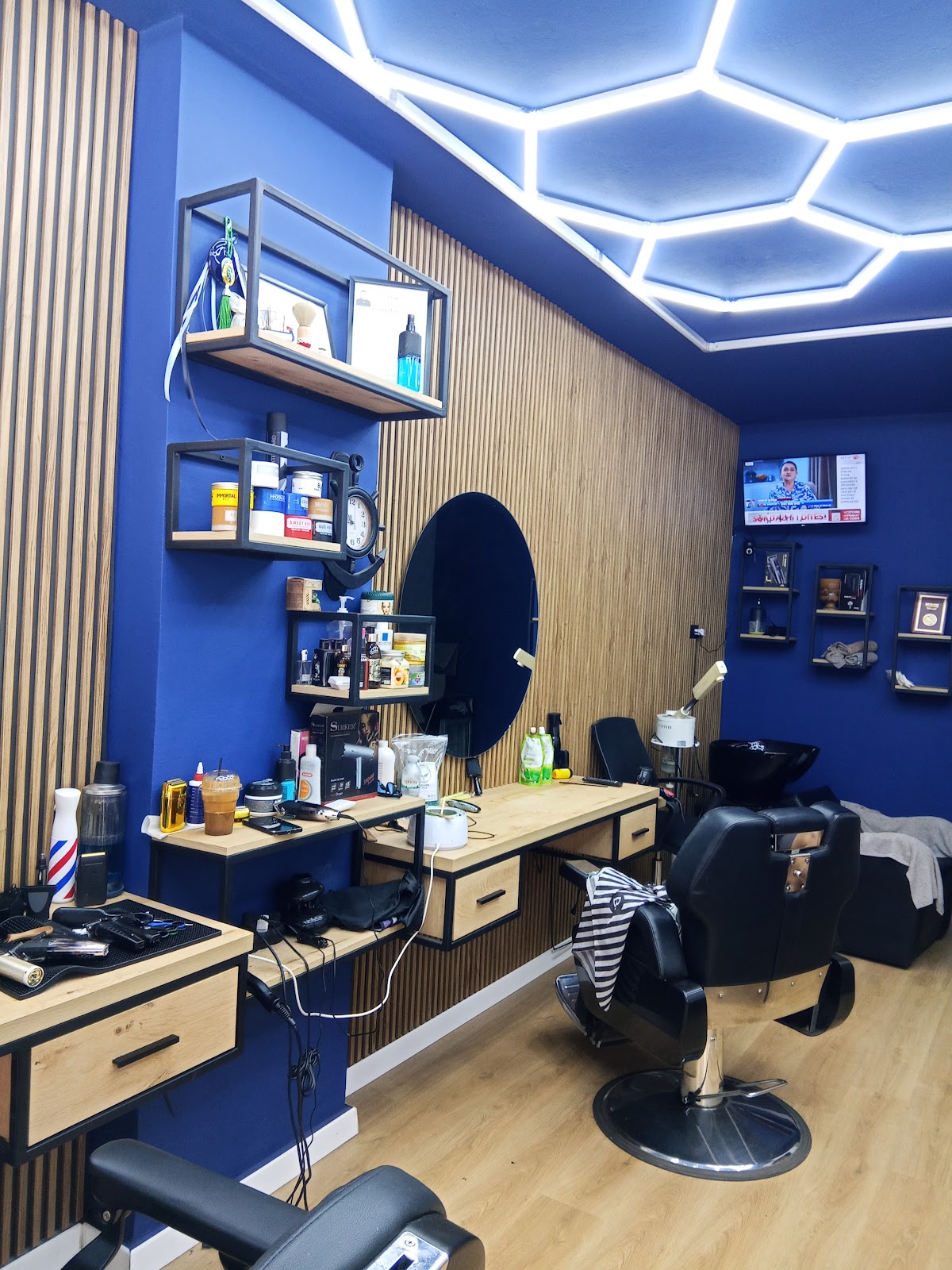 Eri's Barbershop