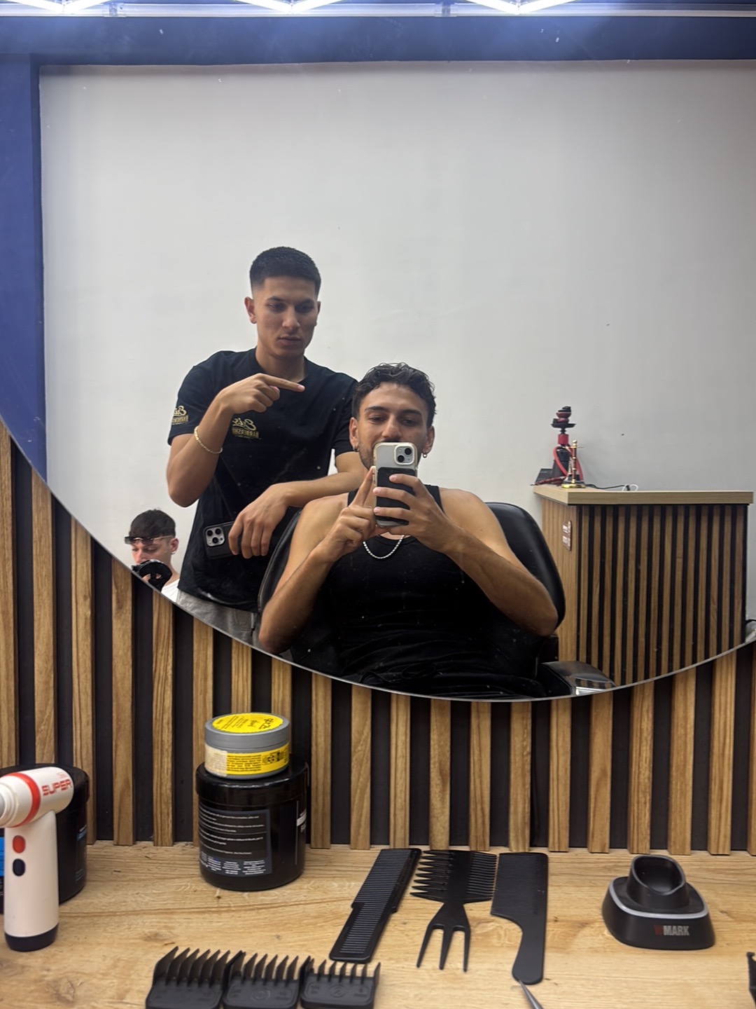 Eri's Barbershop
