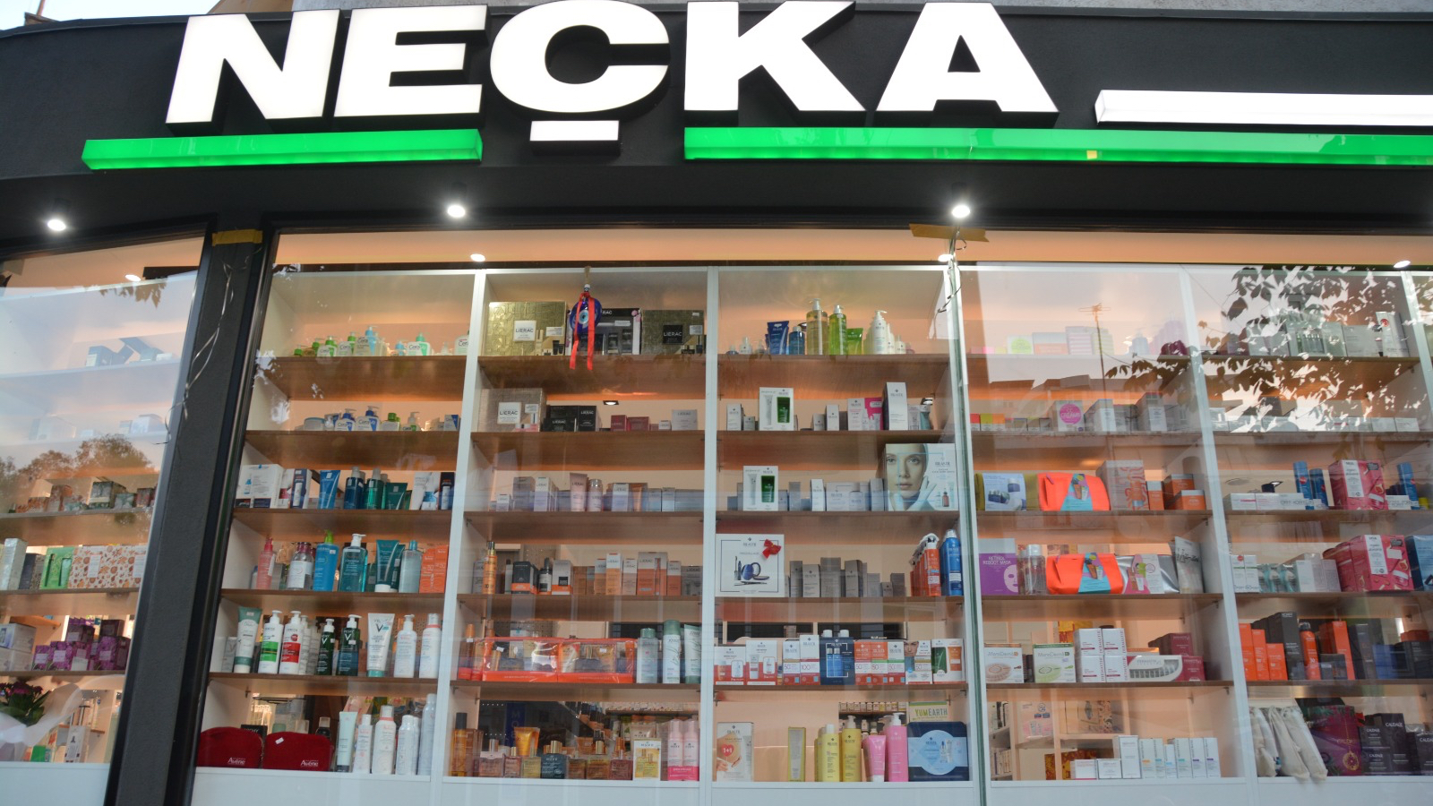 Farmaci Necka