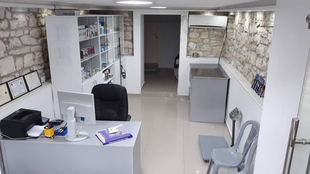 Paws Veterinary Clinic