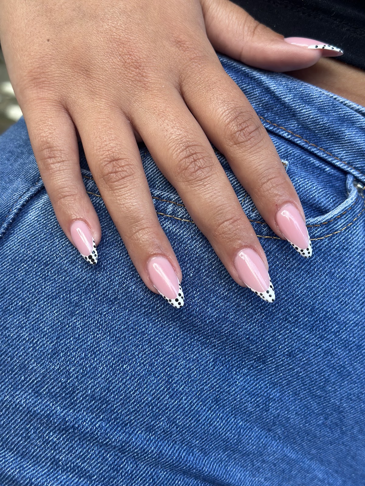Lashes & Nails by Xhoi