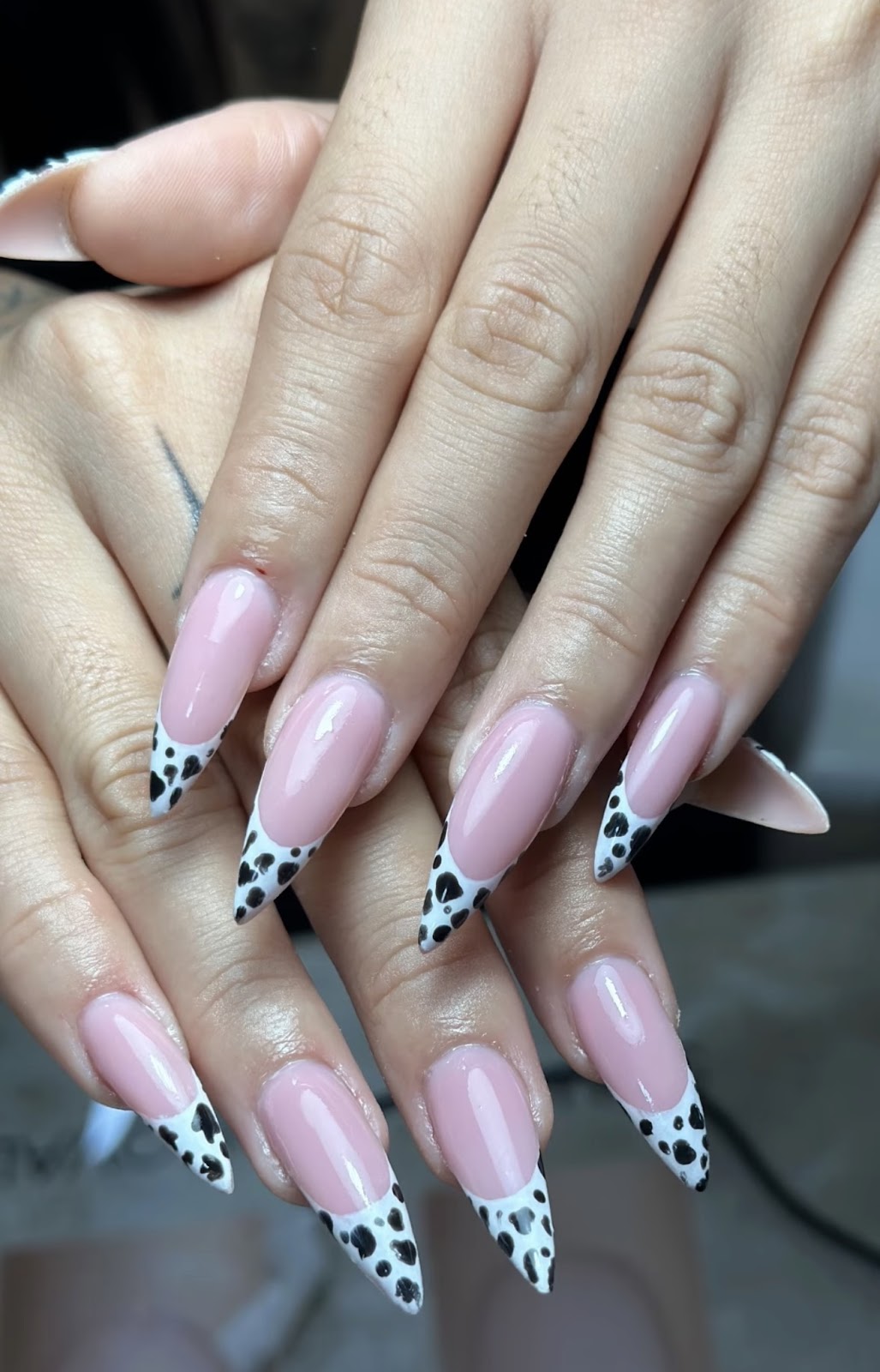 Lashes & Nails by Xhoi