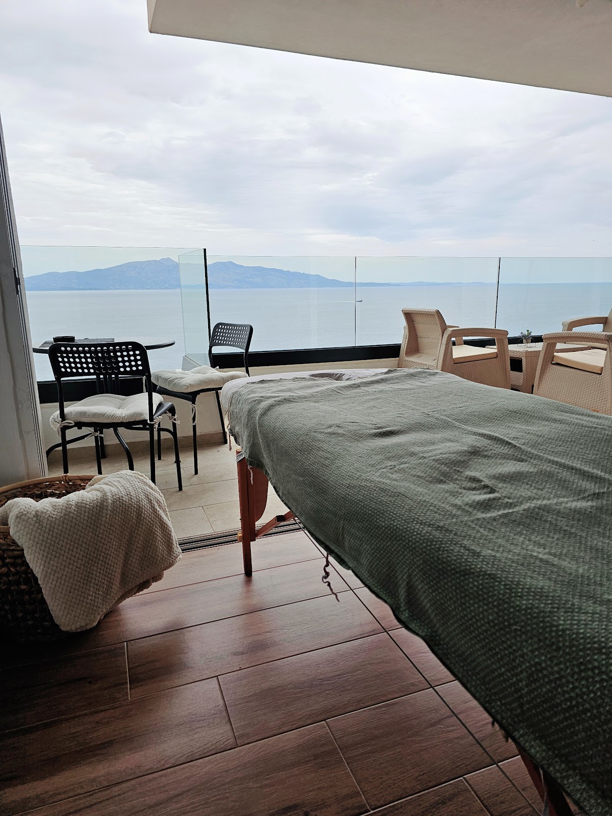 MASSAGE SARANDA MASAZH KSAMIL