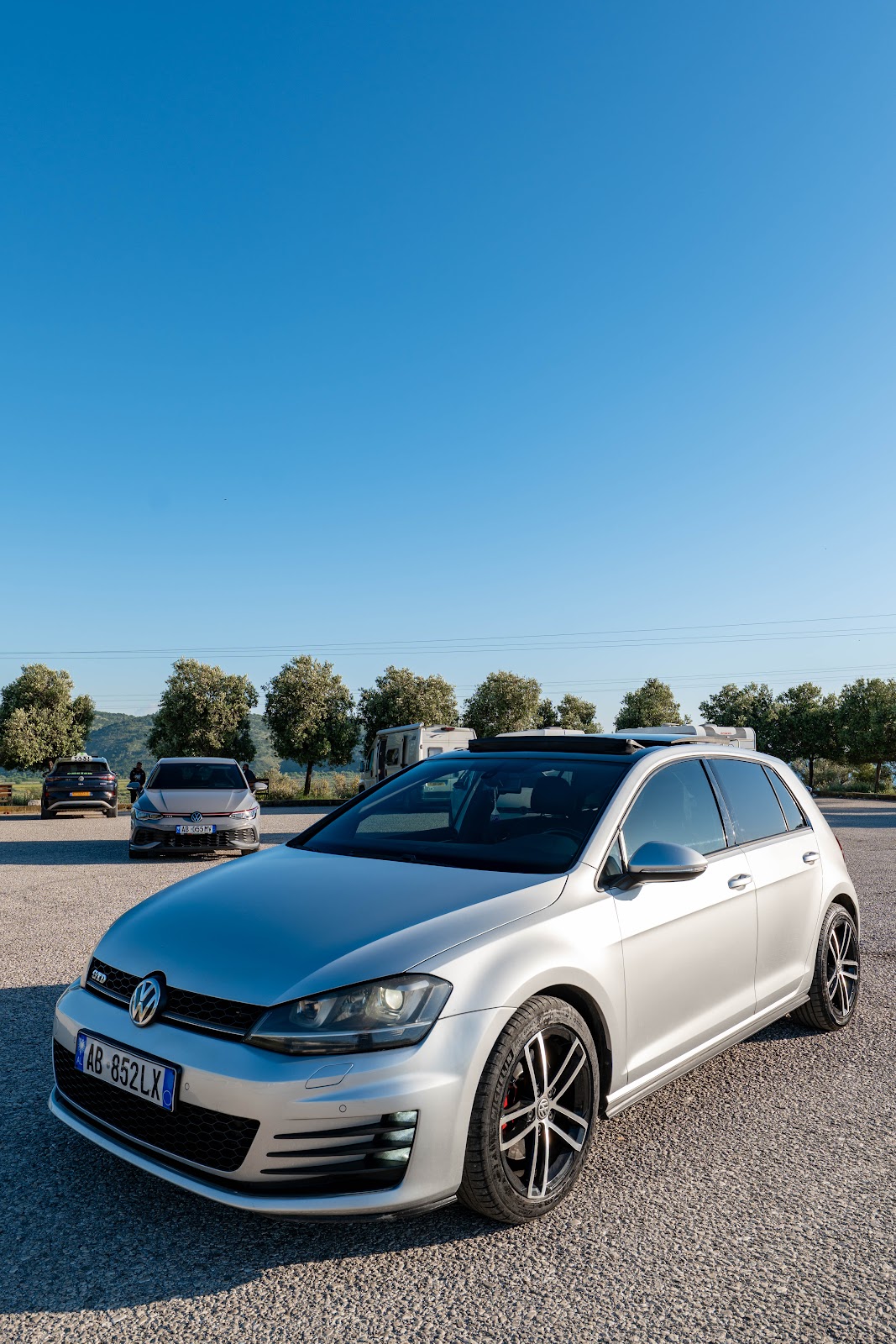 Rental Car Nexhipi