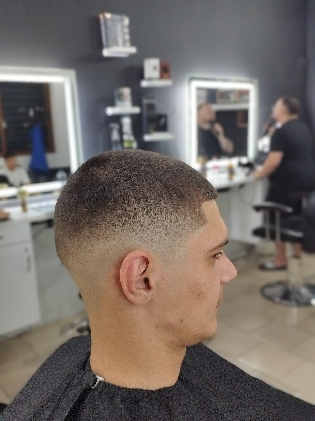 ARTINAL barber shop