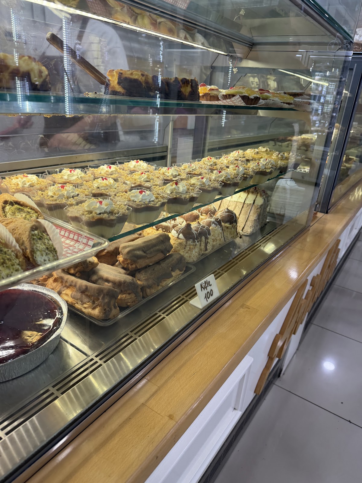 Arishta Bakery
