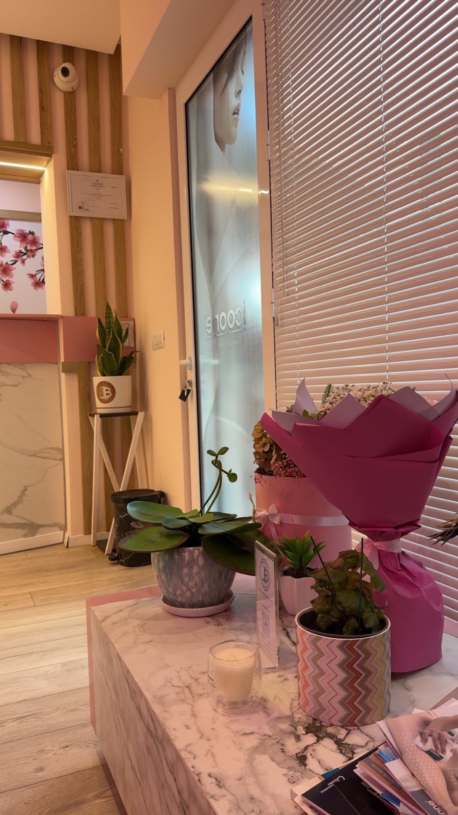 B MEDICAL CENTER - HEALTH & BEAUTY