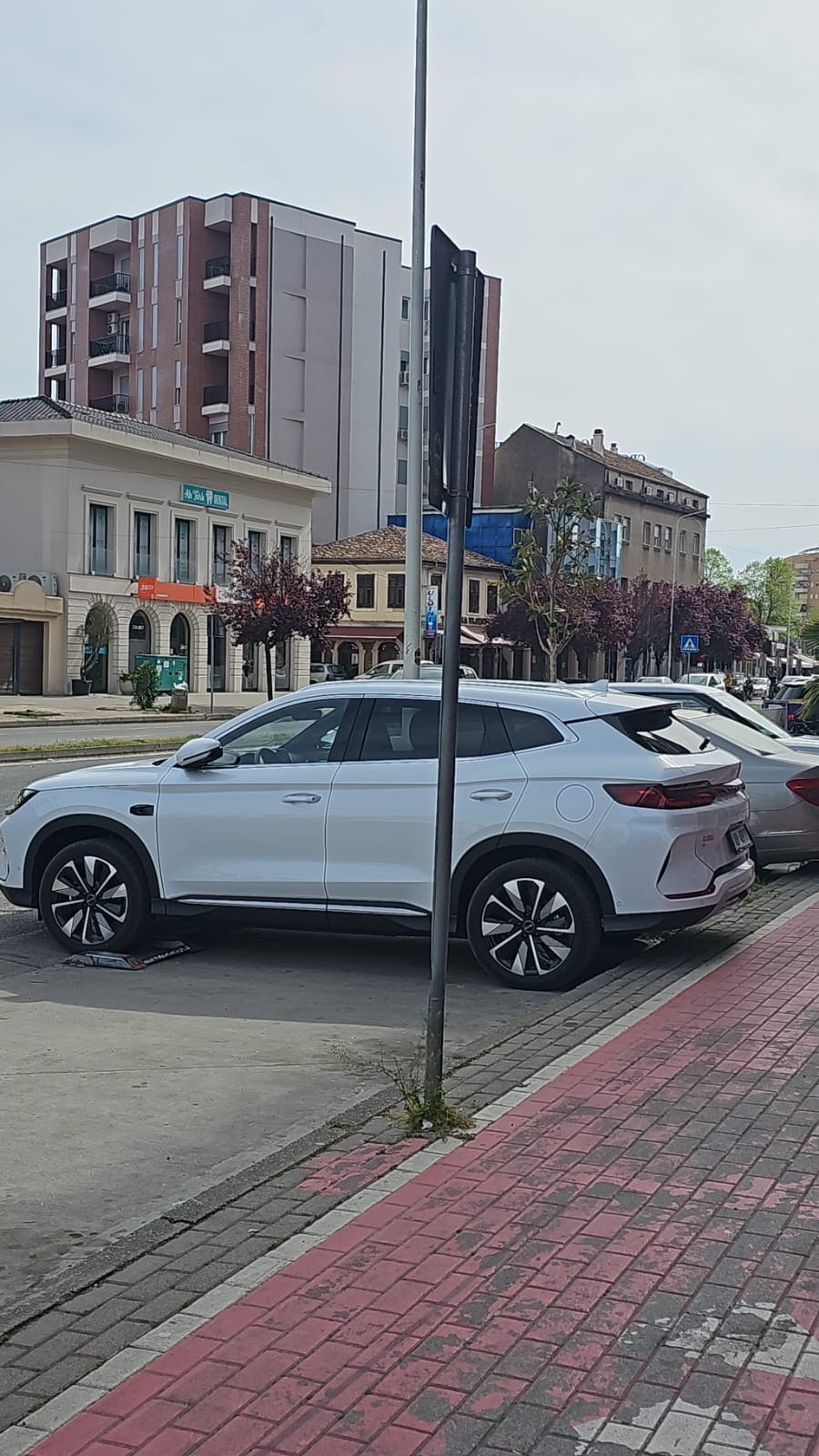 TOTA Electric Taxi • Airport Transfer • Private Tours • Local Guide in Albania