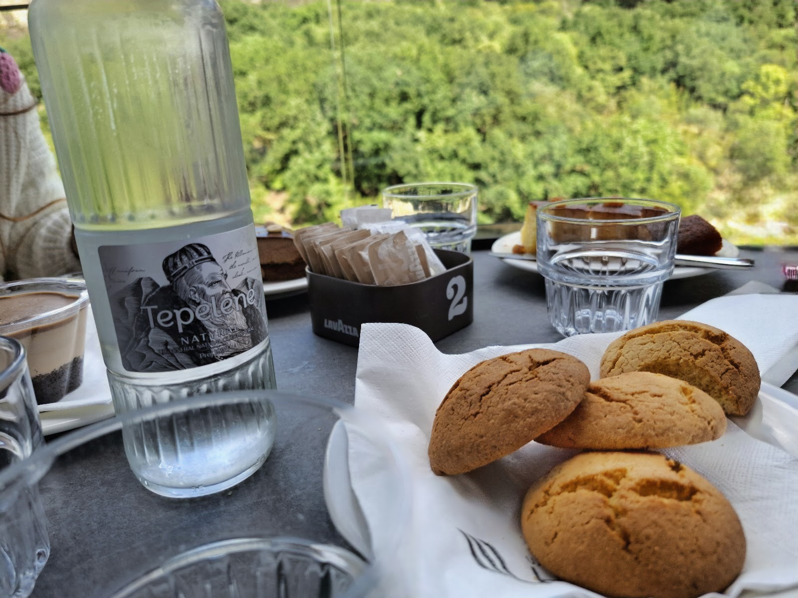 Bar & Restaurant Hotel Uji i Ftohtë