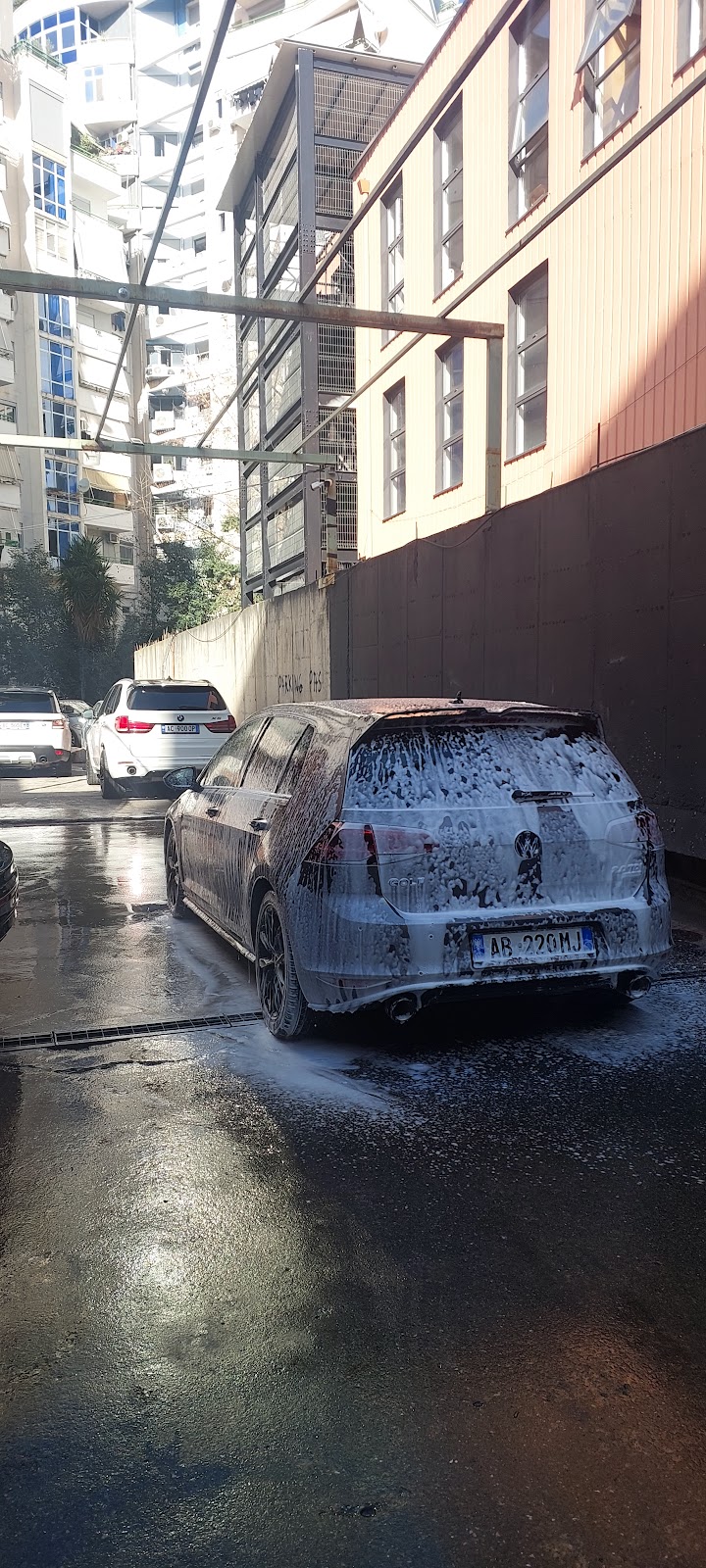 Lavazh Roan - Car wash in Tirana
