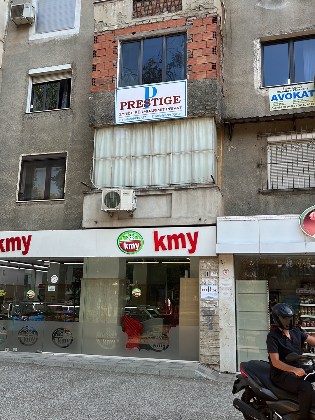 ZYRE E PERMBARIMIT PRIVAT PRESTIGE