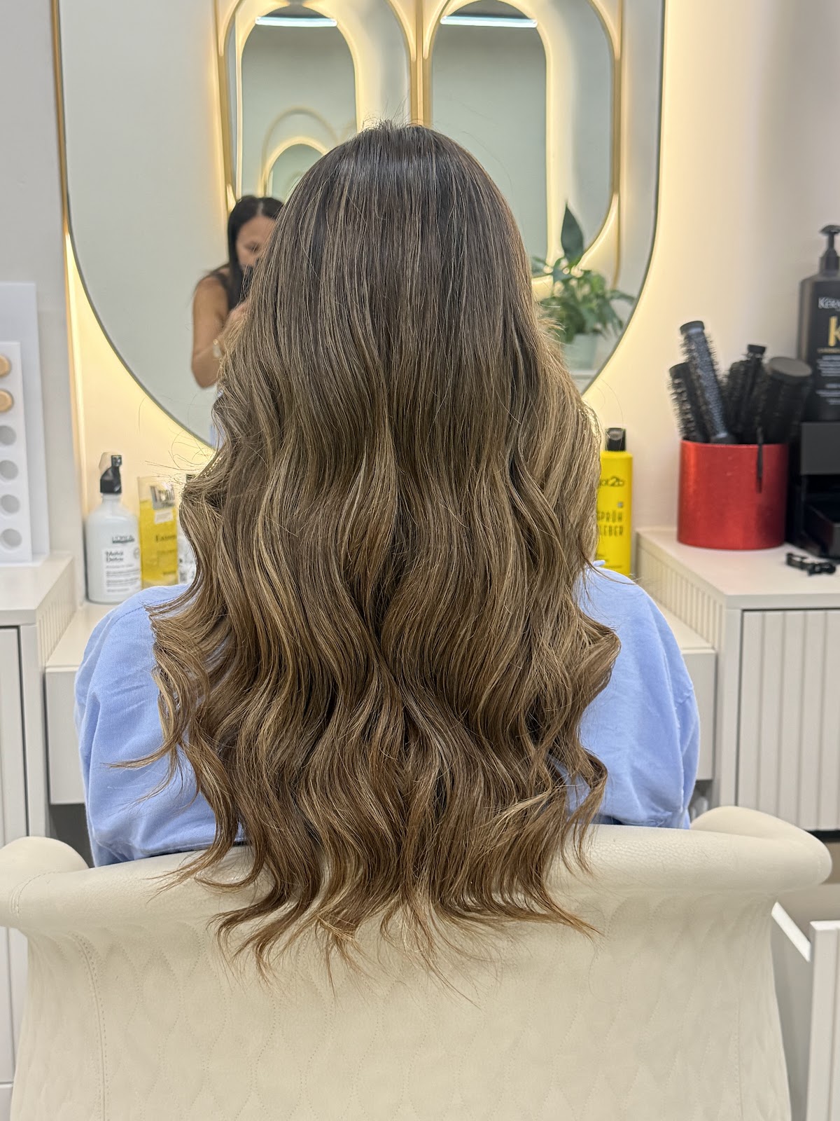 Twins Holistic Atelier "Hair&Makeup, Nails,Head Spa"
