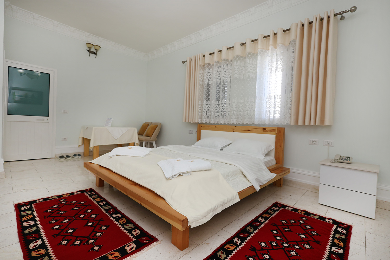 Hotel Familja