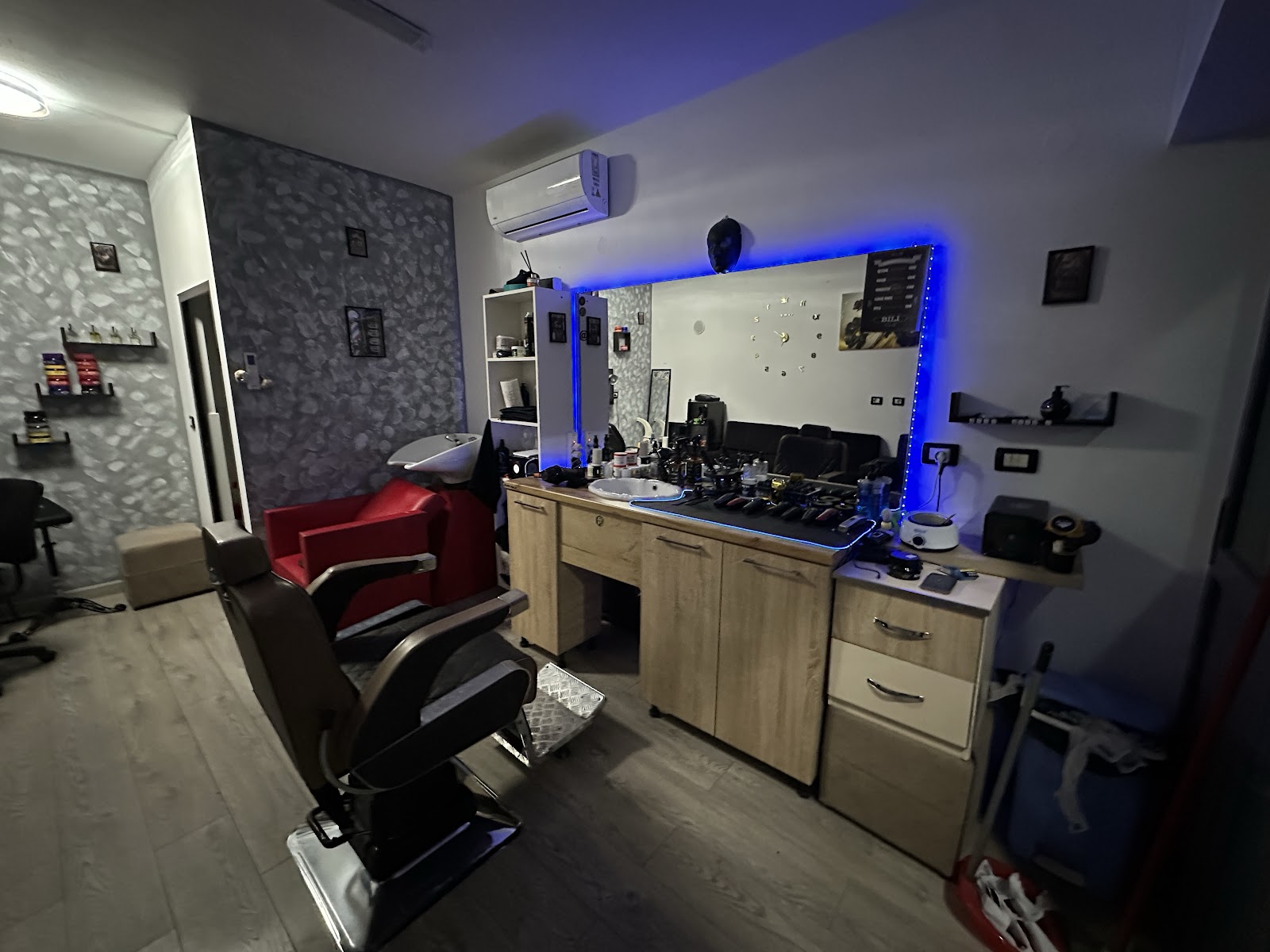 Barber Bili