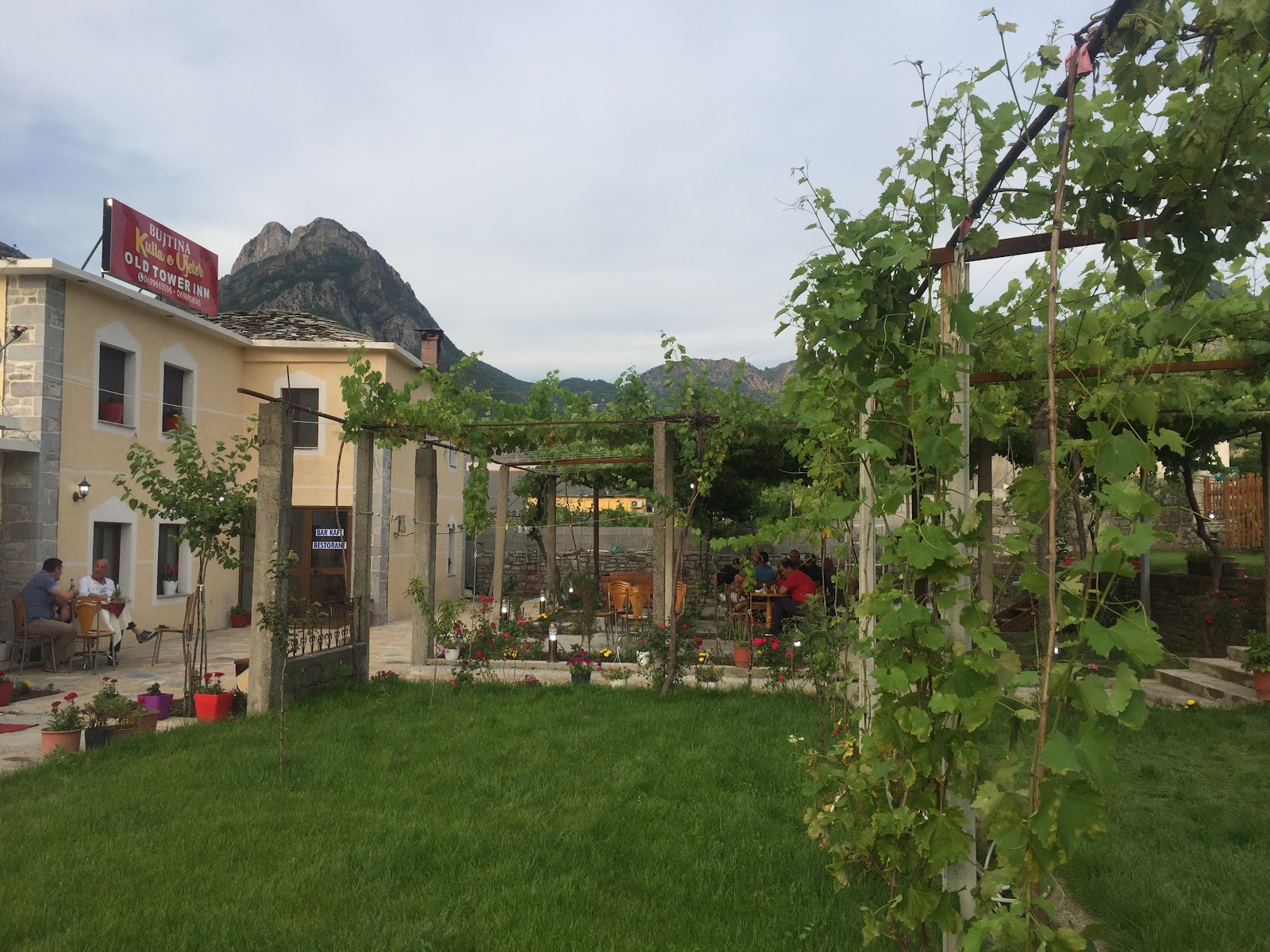 Bujtina "Kulla e Vjetër"