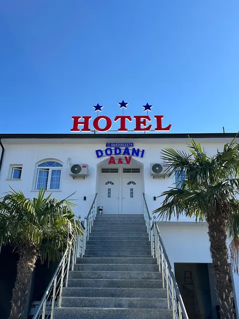 Hotel A & V Dodani