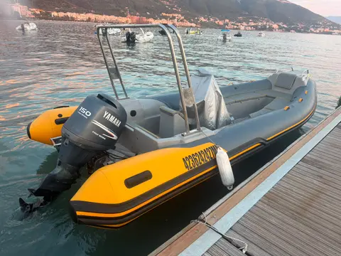 Boat Trip Albania Vlore - Udhetim me anije dhe gomone