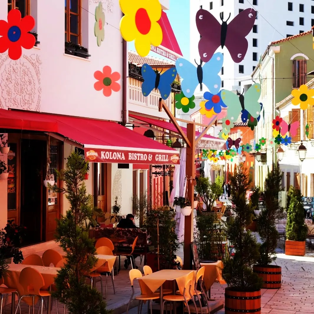 Kolona Bistro & Grill
