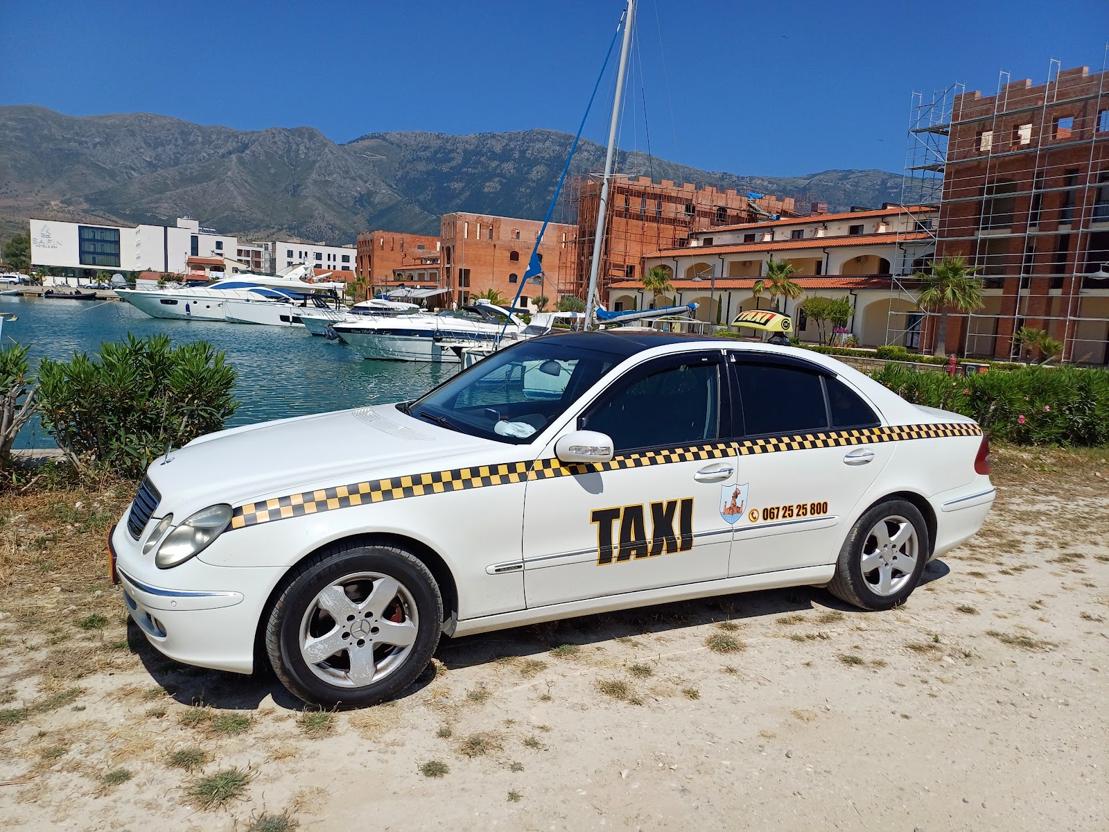 Taxi Vlore Tani