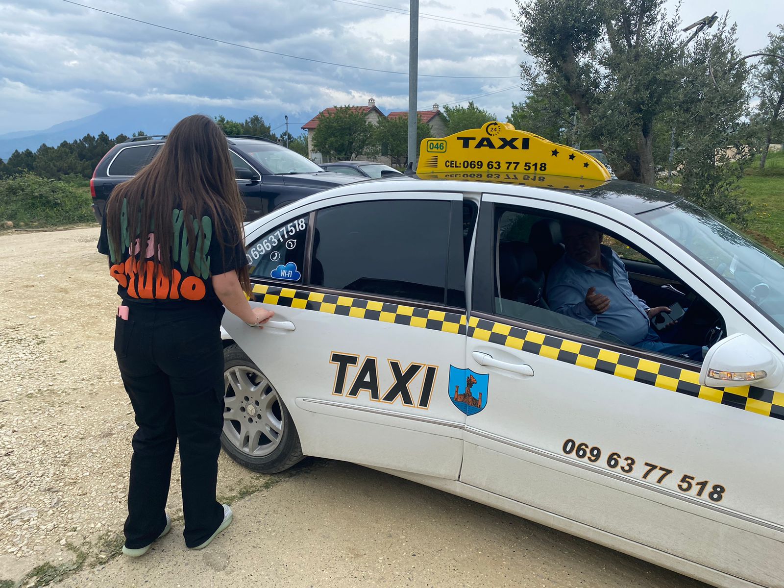 Taxi Bardhi Vlorë