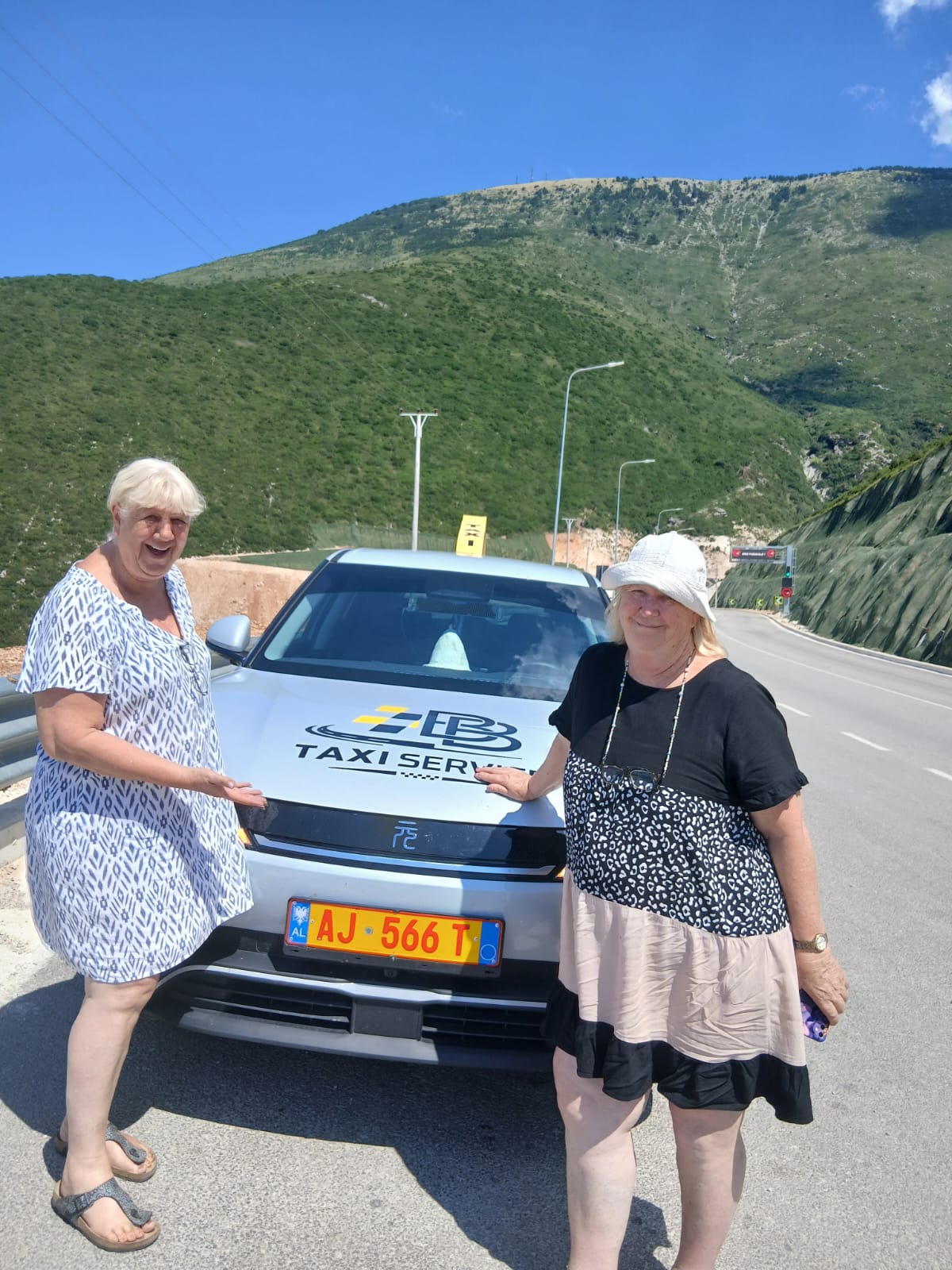Taxi Bardhi Vlorë