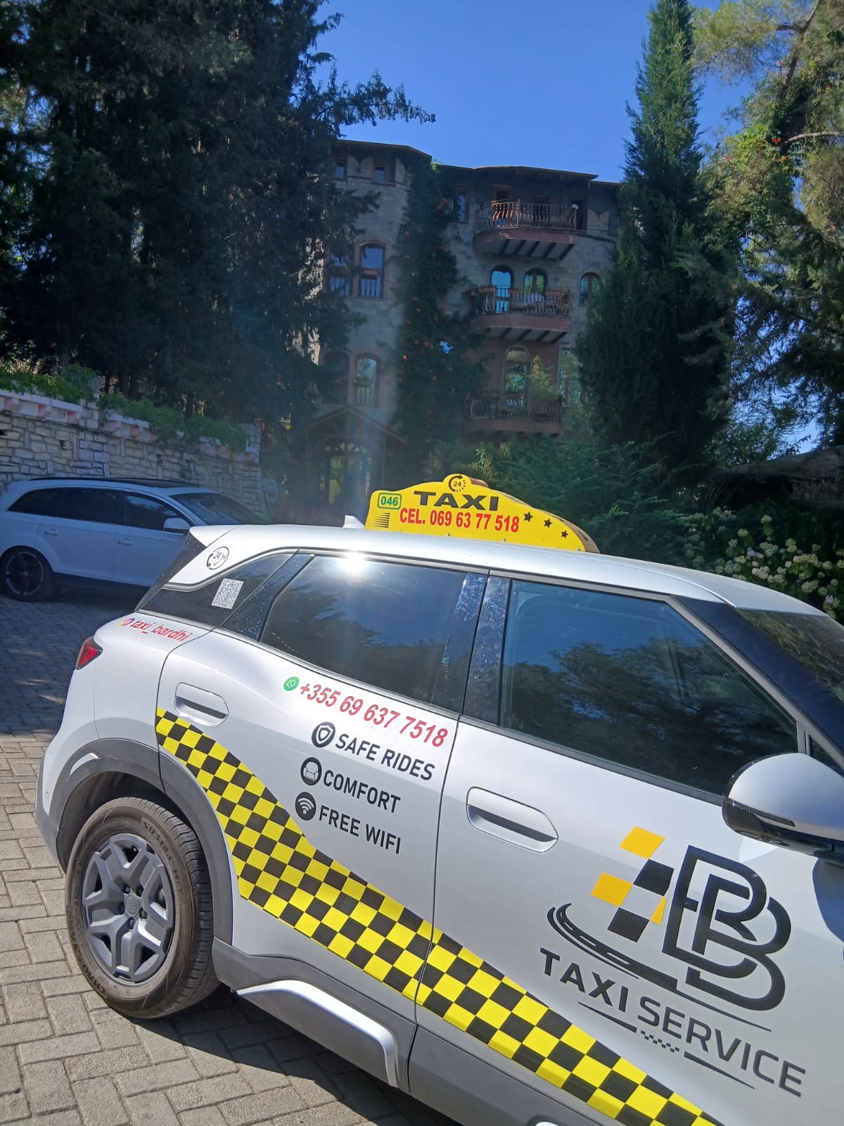 Taxi Bardhi Vlorë