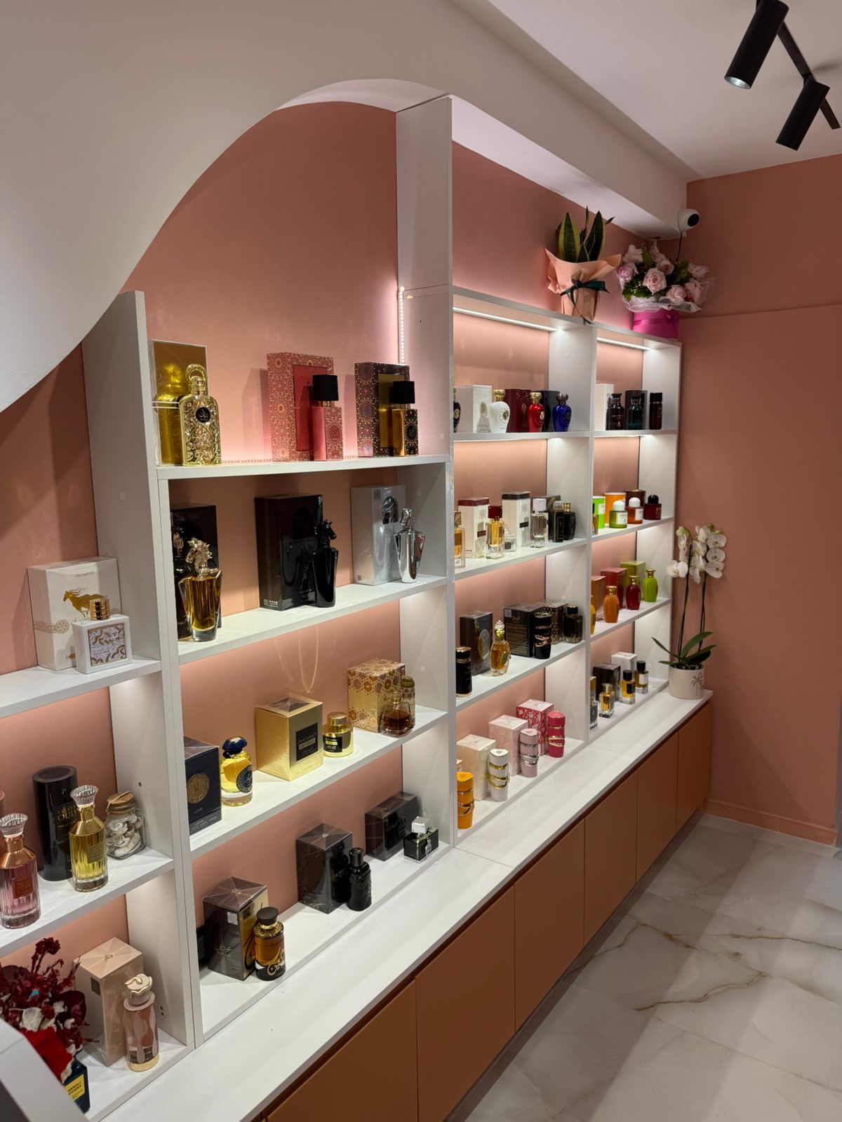 Maison De Parfum Arabic , Rruga e Kavajes