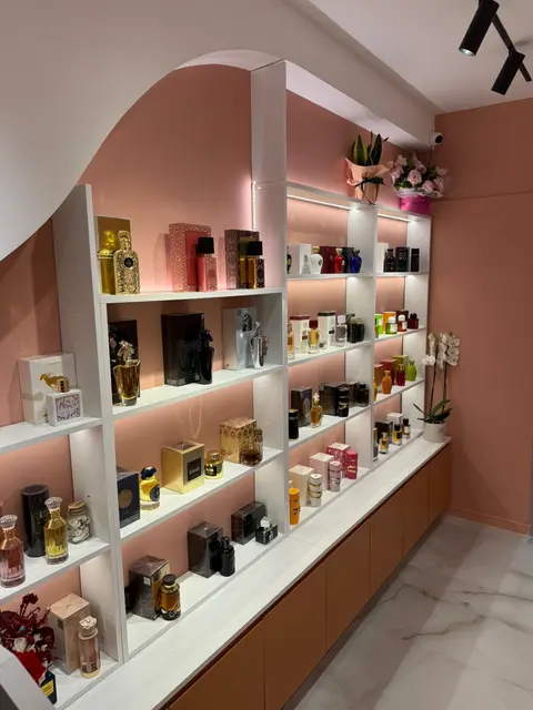 Maison De Parfum Arabic , Rruga e Kavajes