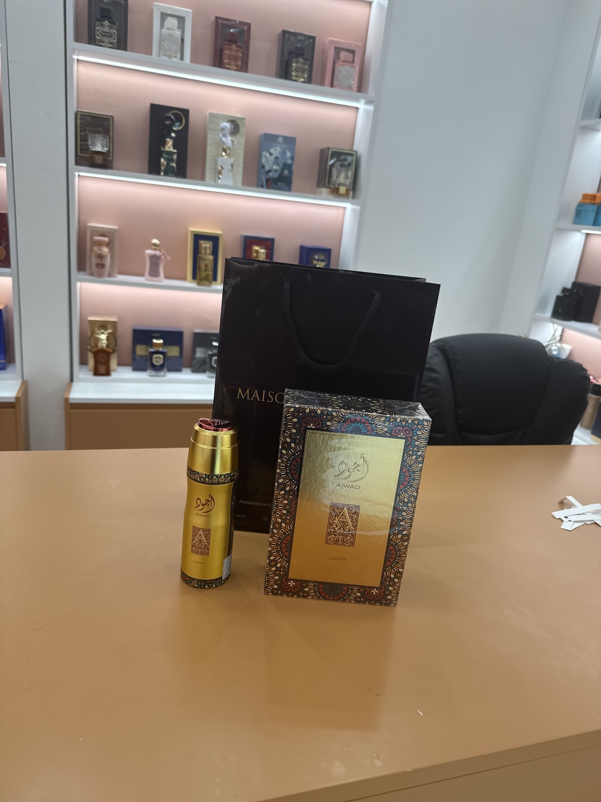Maison De Parfum Arabic , Rruga e Kavajes