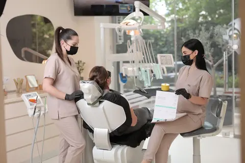 Dentist