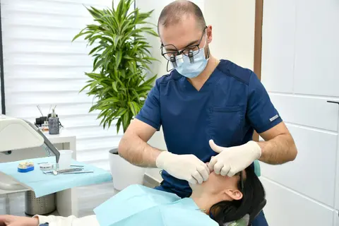 Dentist