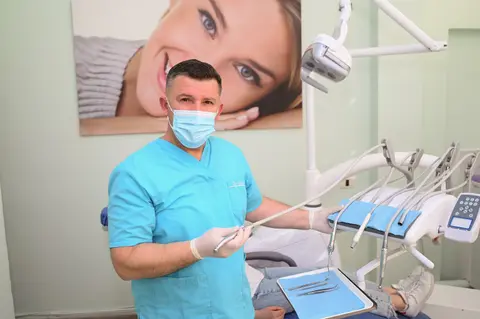 Dentist