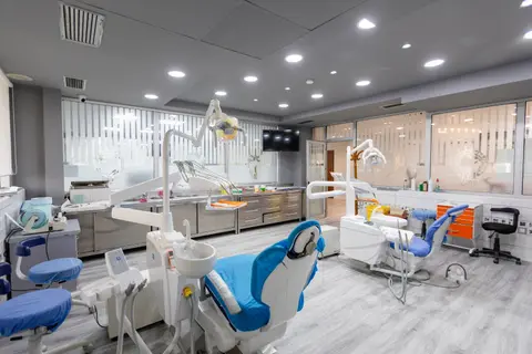 Dentist